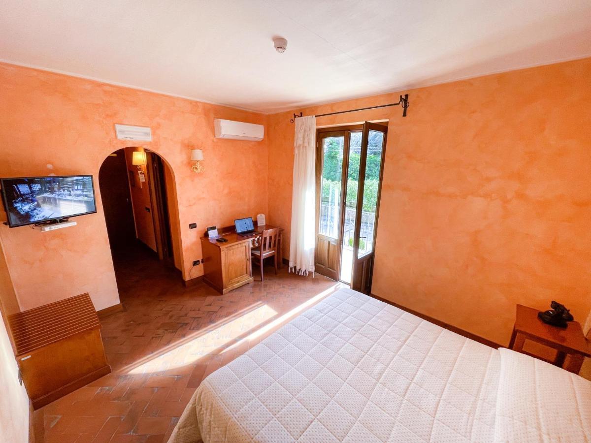 Antica Filanda Hotel Capri Leone ภายนอก รูปภาพ