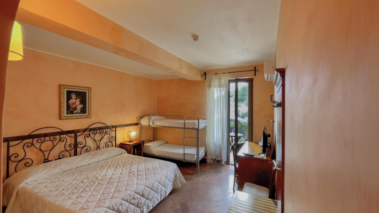 Antica Filanda Hotel Capri Leone ภายนอก รูปภาพ